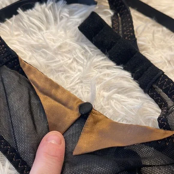 Intimissimi Garter NWOT - Picture 2 of 7